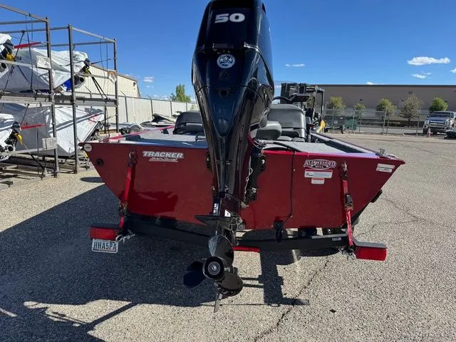 Slide: The Image of Tracker Bass Tracker Classic XL 2021 - 9