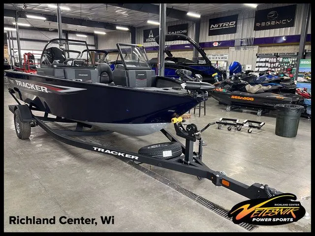 The Image of Tracker Pro Guide V-175 Combo 2026 - 1