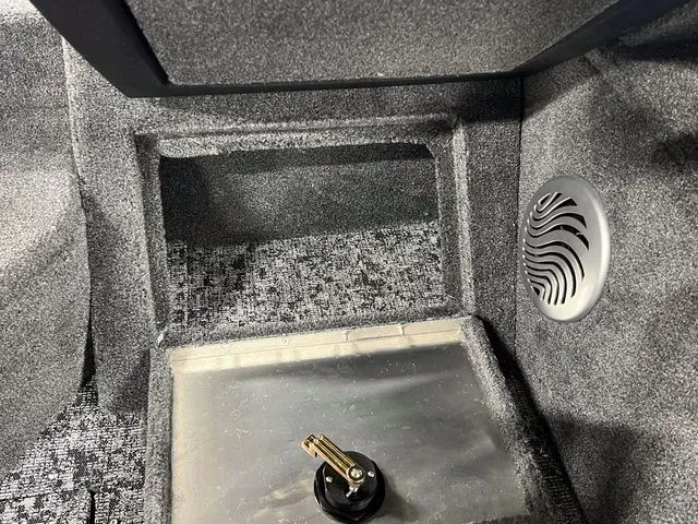 Slide: The Image of Tracker Pro Guide V-175 Combo 2026 - 22