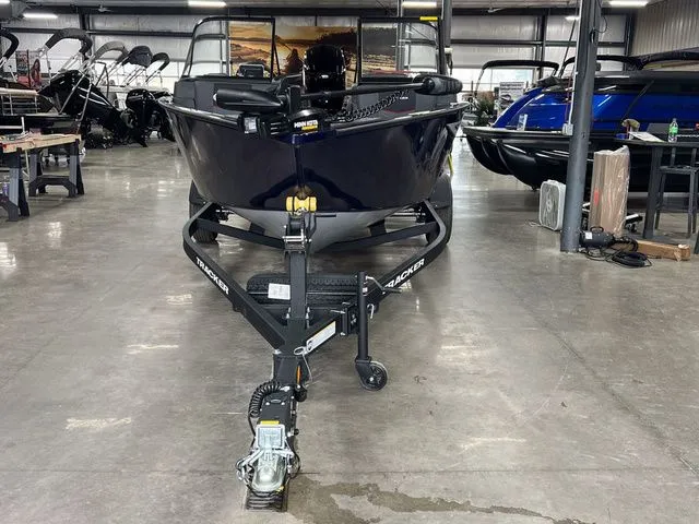 Slide: The Image of Tracker Pro Guide V-175 Combo 2026 - 3