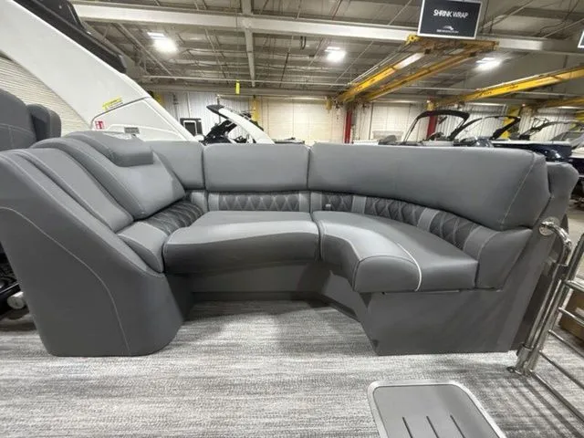 Slide: The Image of Bennington QX Quad Bench 25 QXFB 2026 - 11