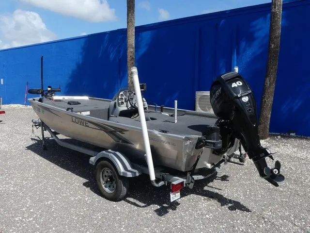 Slide: The Image of Lowe Skorpion 2017 - 6