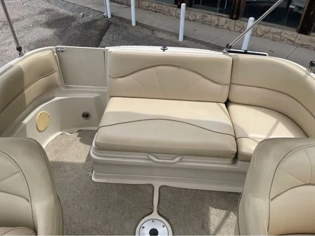 Slide: The Image of Sea Ray 210 Sundeck 2000 - 11