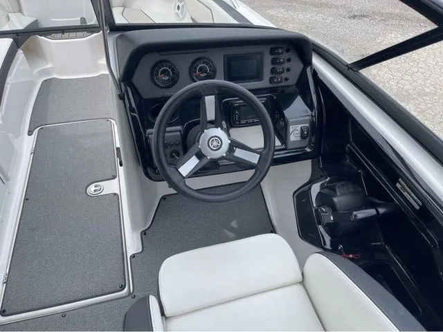 Slide: The Image of Yamaha AR210 2018 - 10