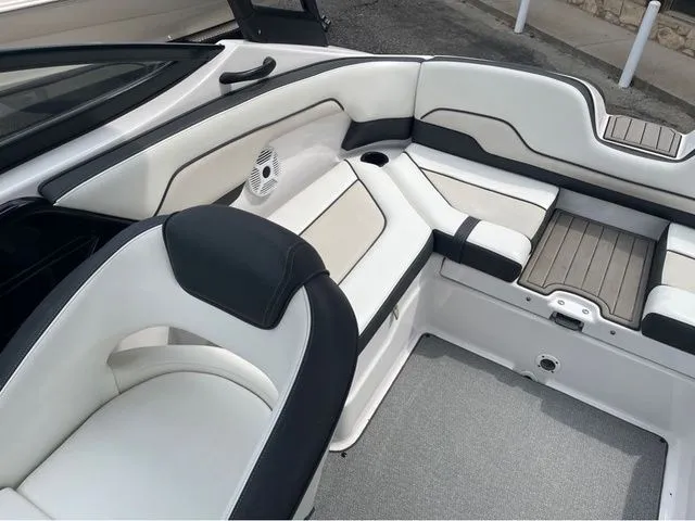 Slide: The Image of Yamaha AR210 2018 - 13