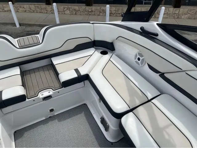 Slide: The Image of Yamaha AR210 2018 - 14