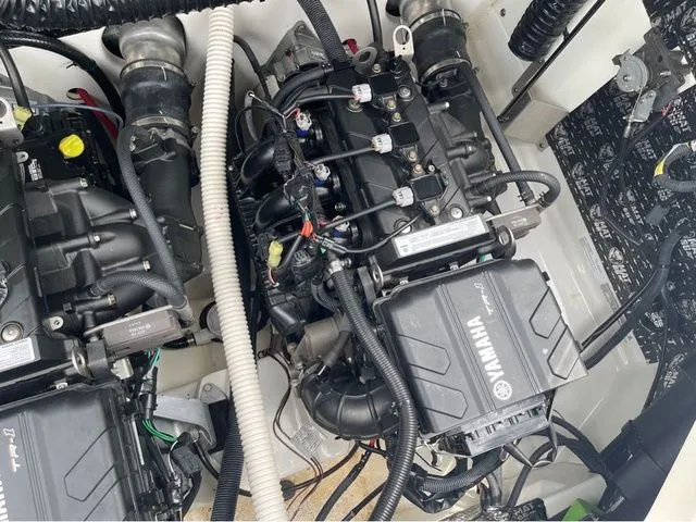 Slide: The Image of Yamaha AR210 2018 - 18