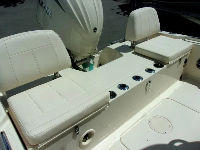 Slide: The Image of Grady-White 231 Coastal Explorer 2024 - 15