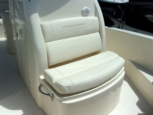 Slide: The Image of Grady-White 231 Coastal Explorer 2024 - 8