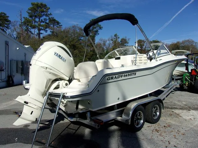 Slide: The Image of Grady-White Freedom 215 2024 - 8