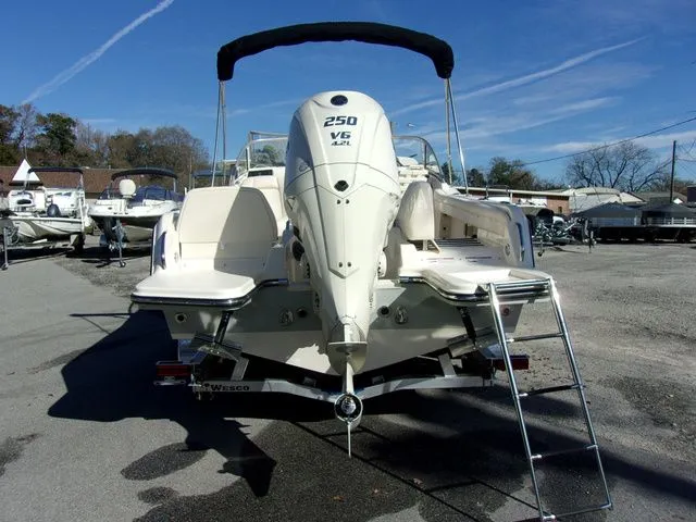 Slide: The Image of Grady-White Freedom 215 2024 - 9