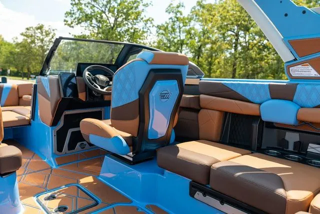 Slide: The Image of Malibu M230 2026 - 12