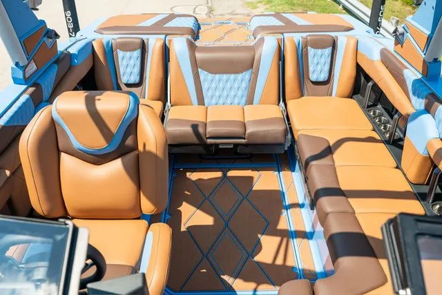 Slide: The Image of Malibu M230 2026 - 24