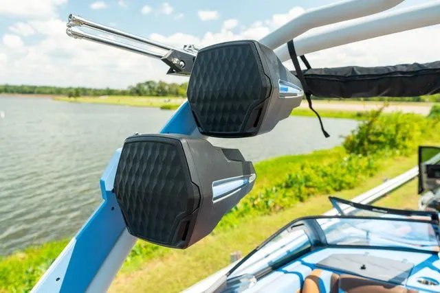 Slide: The Image of Malibu M230 2026 - 31