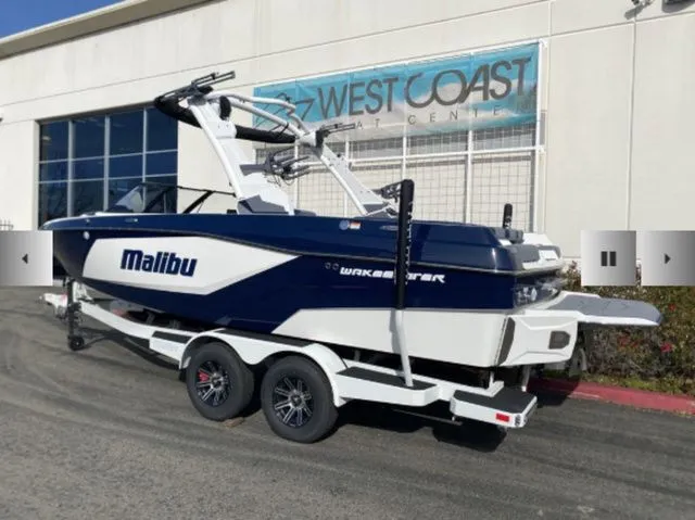 Slide: The Image of Malibu Wakesetter 21 LX 2026 - 2