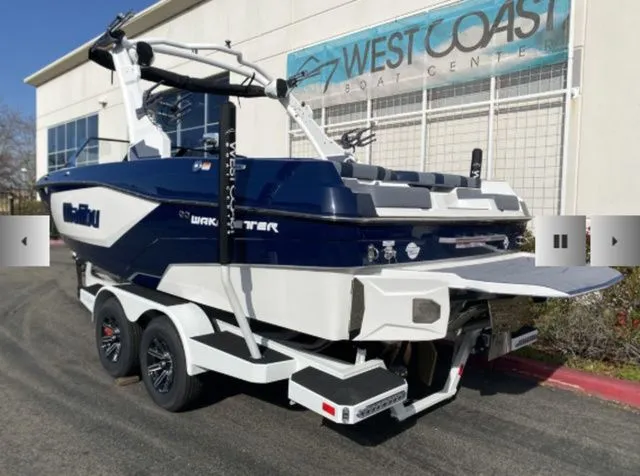 Slide: The Image of Malibu Wakesetter 21 LX 2026 - 6