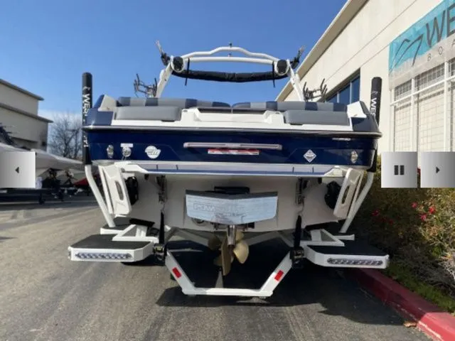 Slide: The Image of Malibu Wakesetter 21 LX 2026 - 8