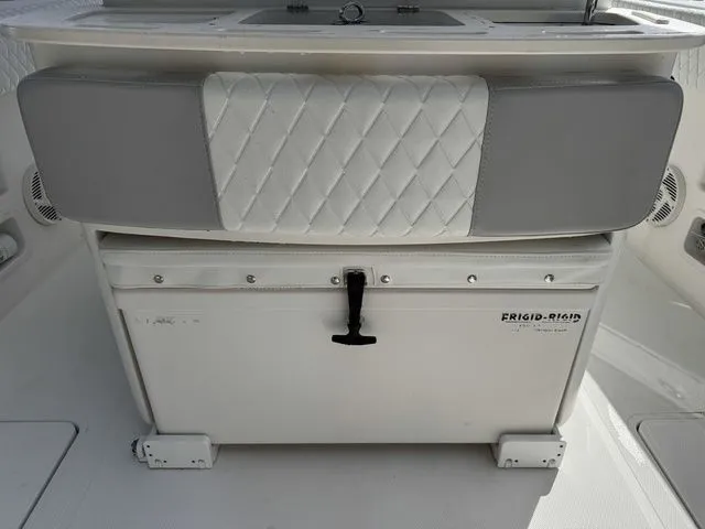 Slide: The Image of BlackWater 36 Sportfish 2014 - 15