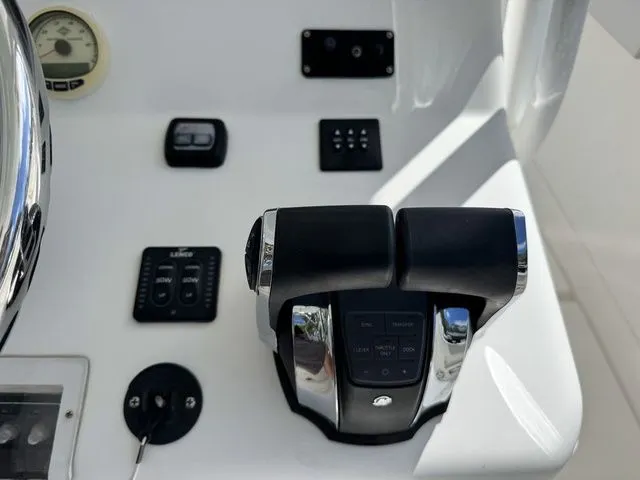 Slide: The Image of BlackWater 36 Sportfish 2014 - 18