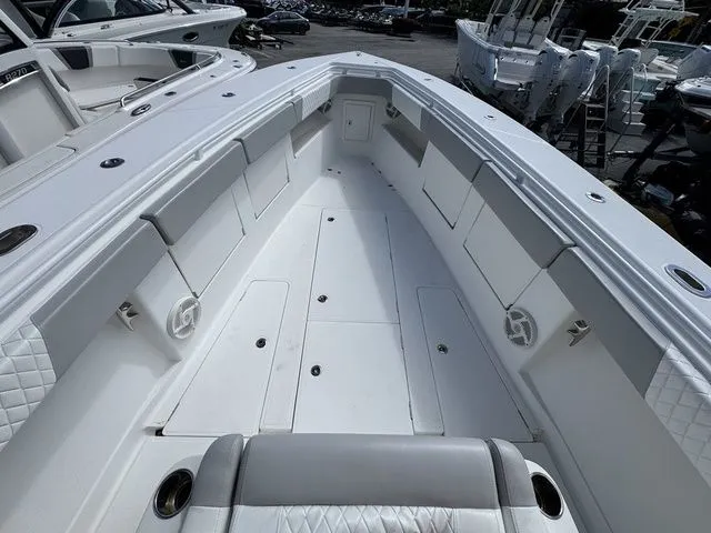 Slide: The Image of BlackWater 36 Sportfish 2014 - 31