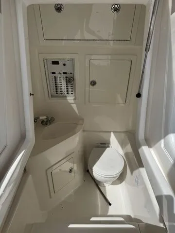 Slide: The Image of BlackWater 36 Sportfish 2014 - 37