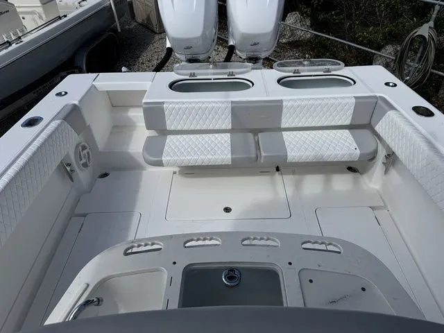 Slide: The Image of BlackWater 36 Sportfish 2014 - 41