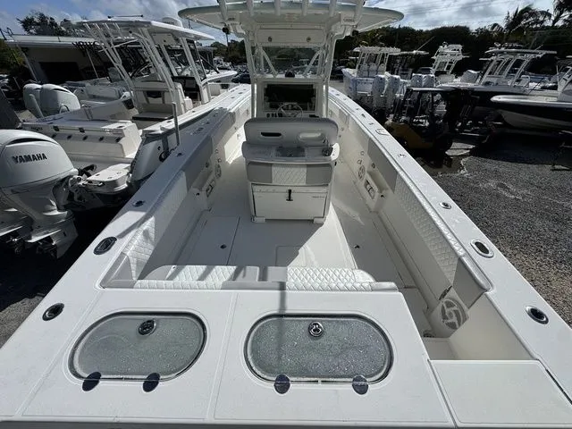 Slide: The Image of BlackWater 36 Sportfish 2014 - 6