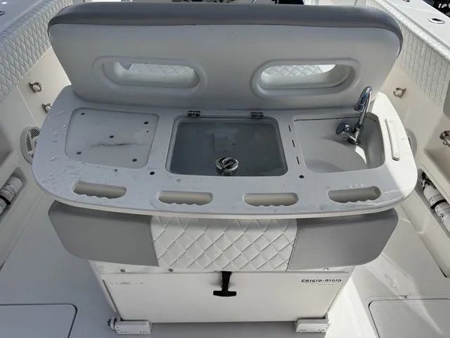 Slide: The Image of BlackWater 36 Sportfish 2014 - 8