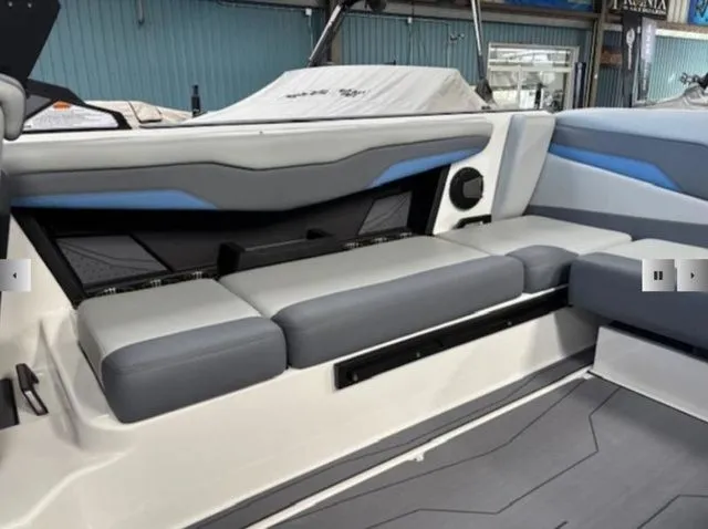 Slide: The Image of Axis Wake Research T235 2026 - 4