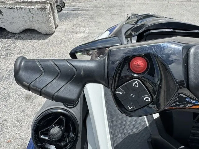 Slide: The Image of Sea-Doo GTX 2023 - 13