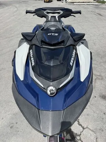 Slide: The Image of Sea-Doo GTX 2023 - 4