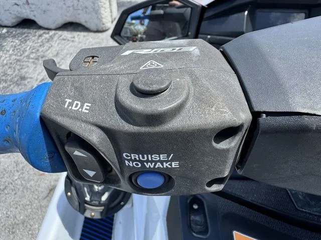 Slide: The Image of Yamaha VX Deluxe 2022 - 14