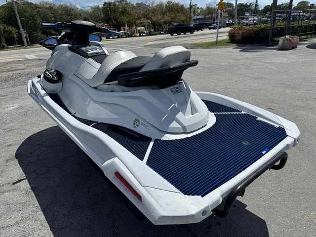 Slide: The Image of Yamaha VX Deluxe 2022 - 8