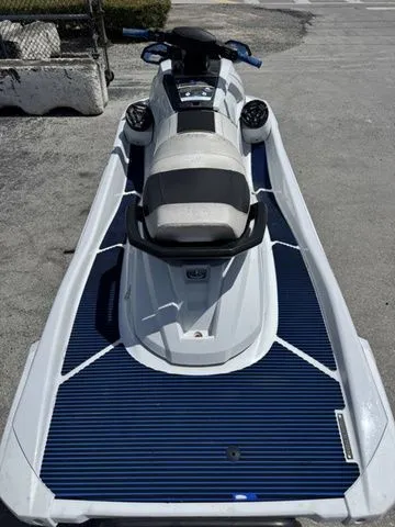 Slide: The Image of Yamaha VX Deluxe 2022 - 9