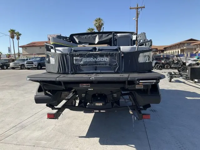 Slide: The Image of Sea-Doo Switch Cruise Limited 21 2025 - 6