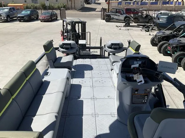 Slide: The Image of Sea-Doo Switch Fish 21 2025 - 15