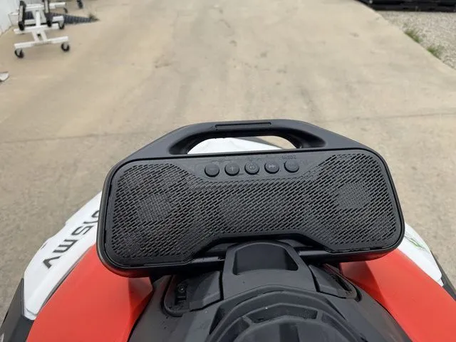 Slide: The Image of Sea-Doo Spark® Trixx™ for 3 Rotax® 900 ACE™ - 90 iBR and A 2024 - 14