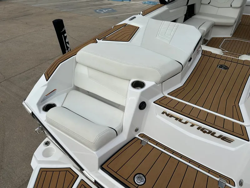Slide: The Image of Nautique G23 2023 - 13