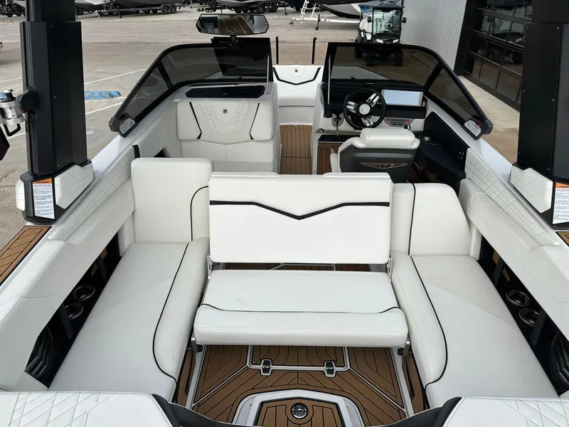 Slide: The Image of Nautique G23 2023 - 19