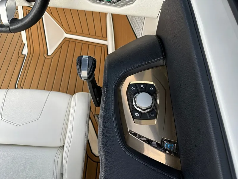 Slide: The Image of Nautique G23 2023 - 30