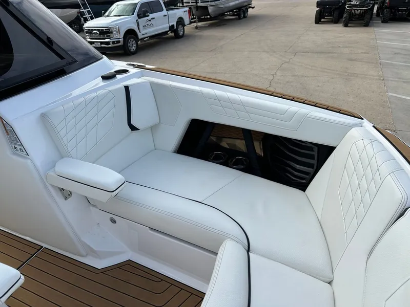 Slide: The Image of Nautique G23 2023 - 42