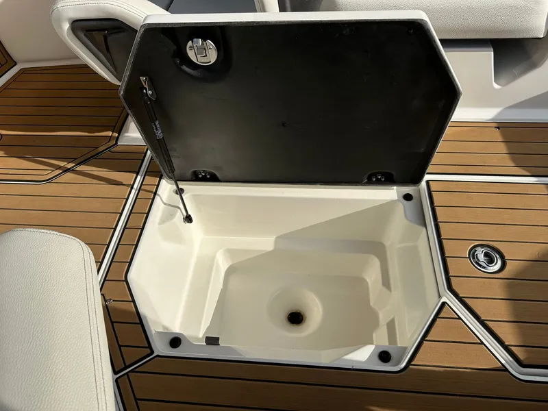 Slide: The Image of Nautique G23 2023 - 44