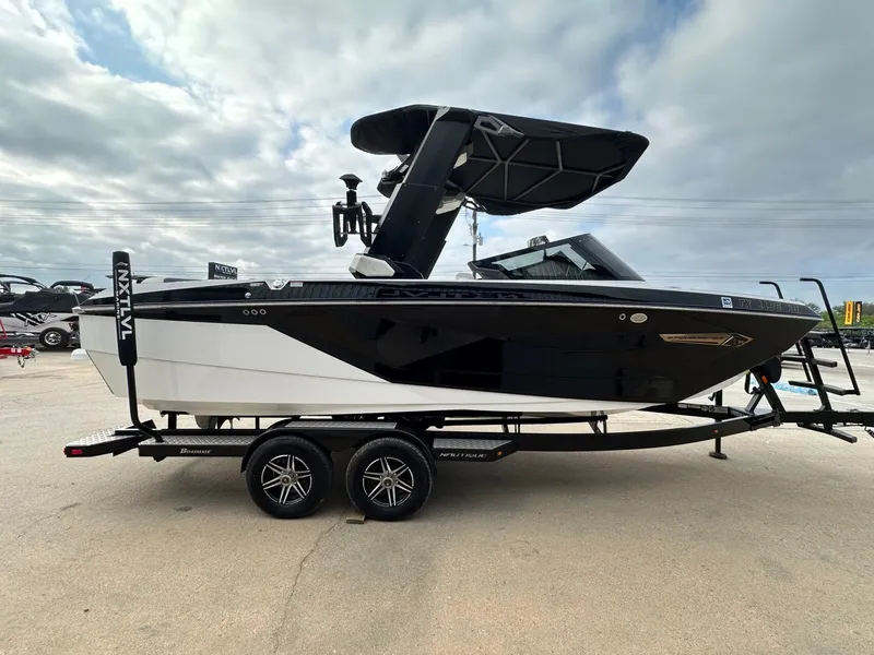 Slide: The Image of Nautique G23 2023 - 7