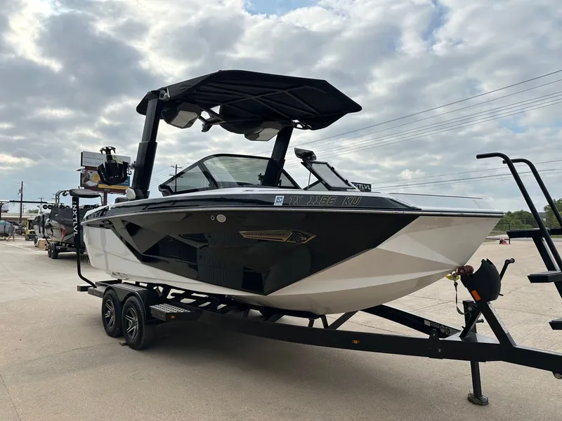 Slide: The Image of Nautique G23 2023 - 8