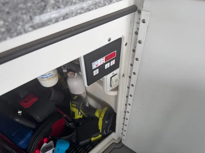 Slide: The Image of Formula 48 Yacht 2006 - 20