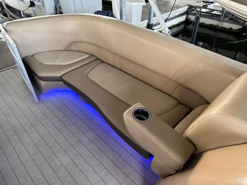 Slide: The Image of Harris 240 Solstice 2018 - 20