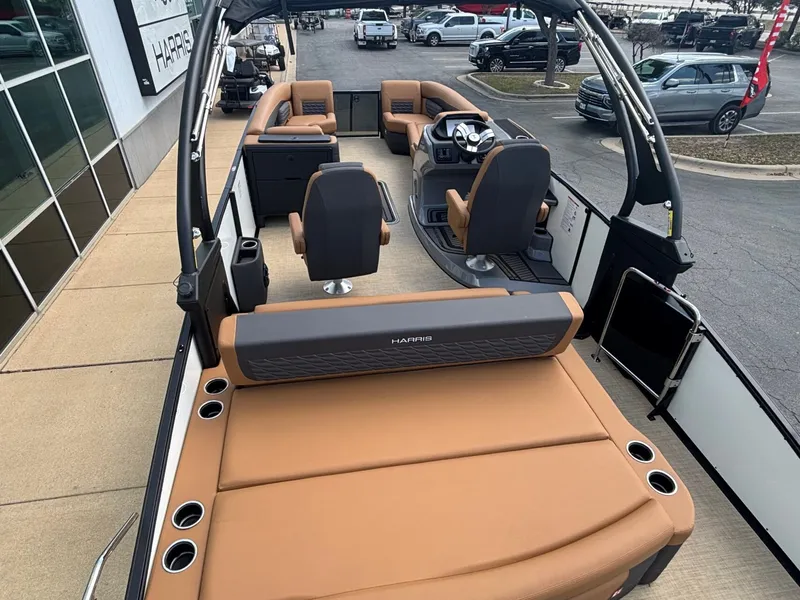 Slide: The Image of Harris Sunliner 250 2026 - 10