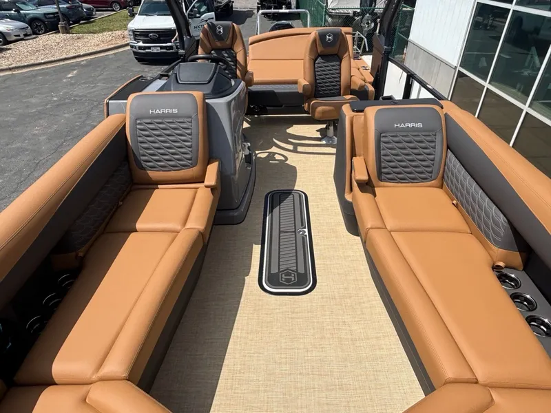 Slide: The Image of Harris Sunliner 250 2026 - 15