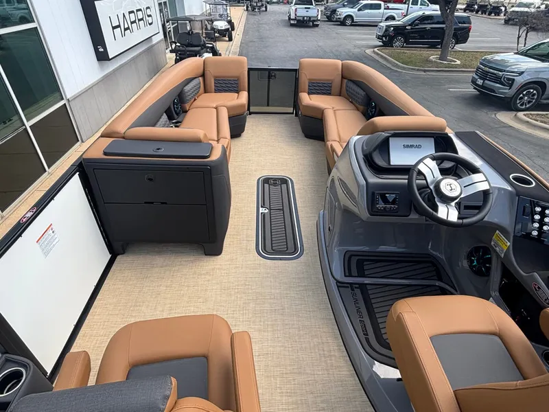 Slide: The Image of Harris Sunliner 250 2026 - 16