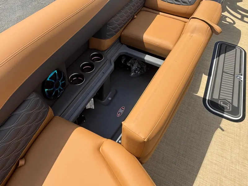 Slide: The Image of Harris Sunliner 250 2026 - 30